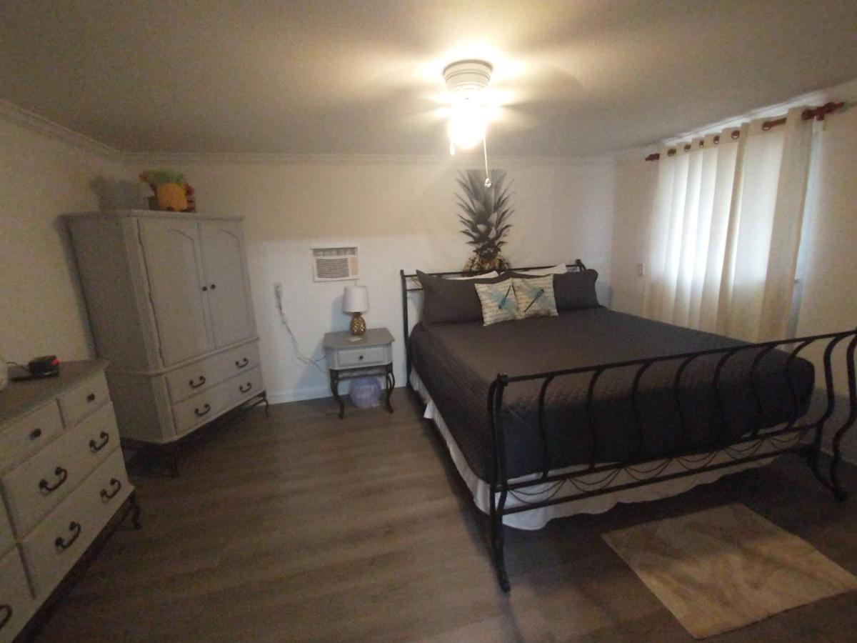 Welcome To Pineapple House! 彭萨科拉 外观 照片